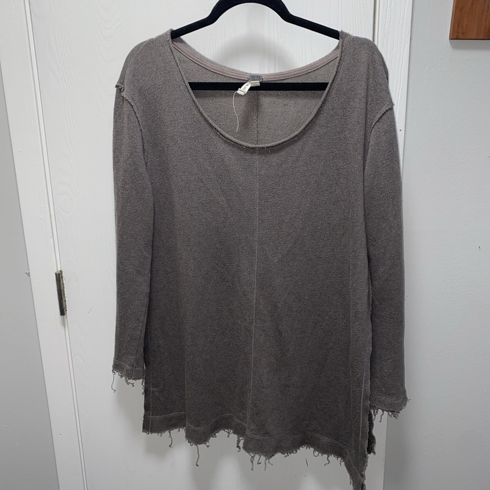We The Free Free People Oversized Raw Hem Thermal Knit Gray Taupe P/S  Open Side